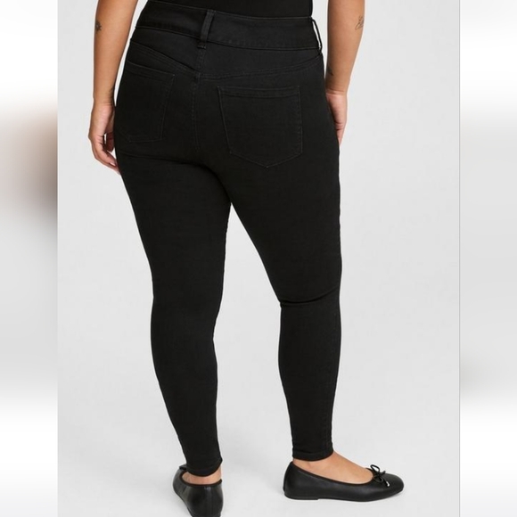 Torrid Jegging Sky High Skinny Jeans - Picture 2 of 5